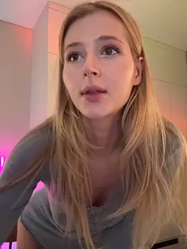 LunaRase live sex cam