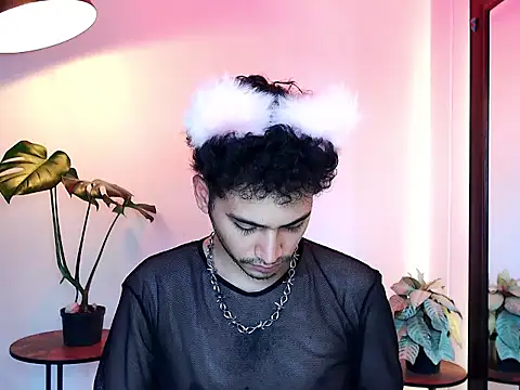 noahnoguera live sex cam