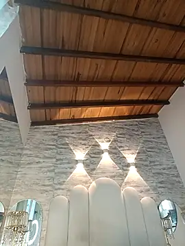 Webcam Model (Kristy1_)  is live.Free join now!