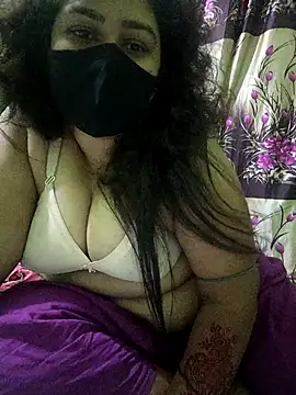 Webcam Model (Papte-)  is live.Free join now!