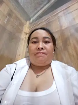 nin-anna - Nin-anna's free webcam - UK Sex Cams