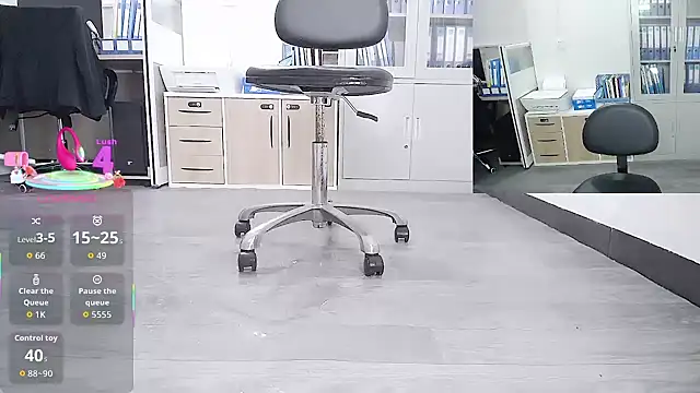 Saffron_10 live sex cam