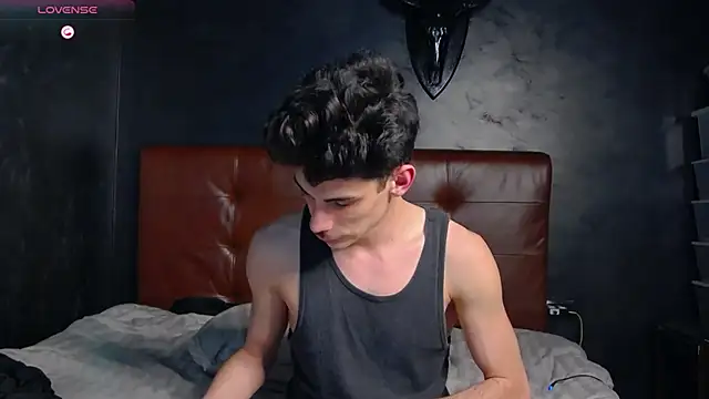 danielcrush1 - DanielCrush1's free webcam - UK Sex Cams