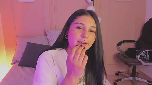 salem_sp (F teen) - Rub clitoris,suck fingers direct pussy