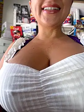 sammyqueenx21 webcam