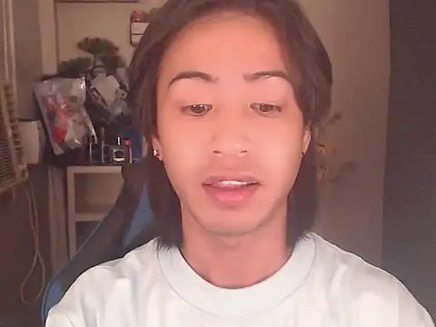 erin_23 - Erin_23's free webcam