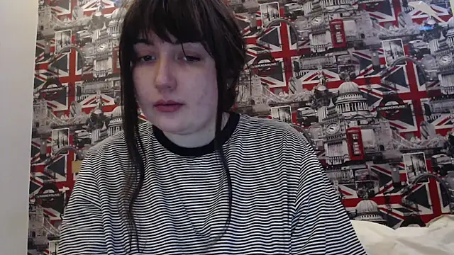 lynylou - Lynylou's free webcam - UK Sex Cams