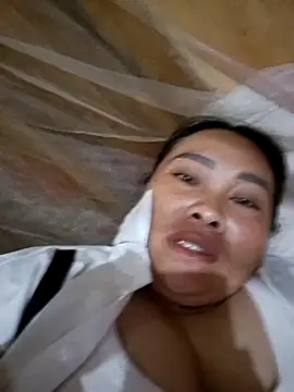 nin-anna (F milf) - Mong kiếm được tiền