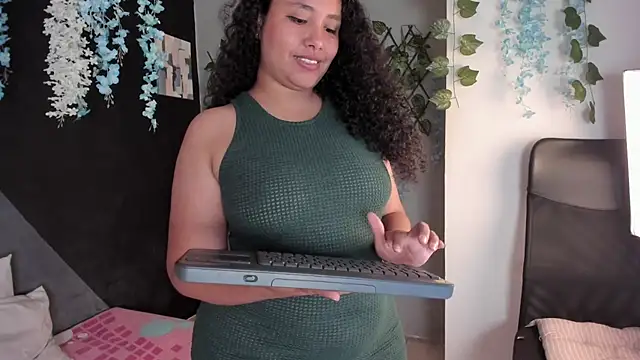 alixon_fiore5 - Alixon_fiore5's free webcam - UK Sex Cams