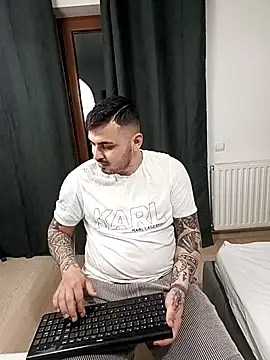 i_amahille (M young) - Dance erotic!