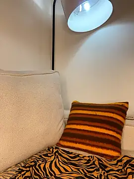 Webcam Model (hot_daily)  is live.Free join now!