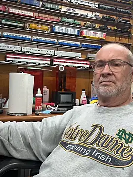 jcaspen (Ask my age) - 10000 token for medical bill