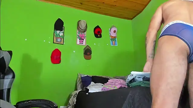 arian_pervert (M young) - show cum