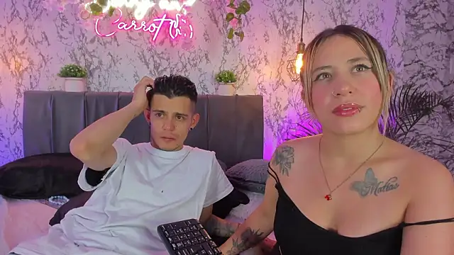 Bonny_and_carrot webcam