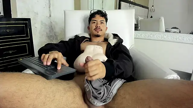 nicolaikarav (M young) - Cum