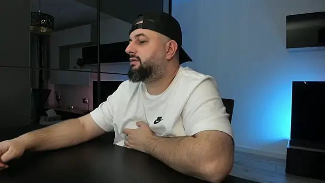 dravenpeak - DravenPeak's free webcam - UK Sex Cams