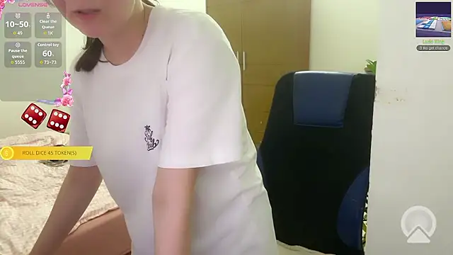 ashy_7999's live cam