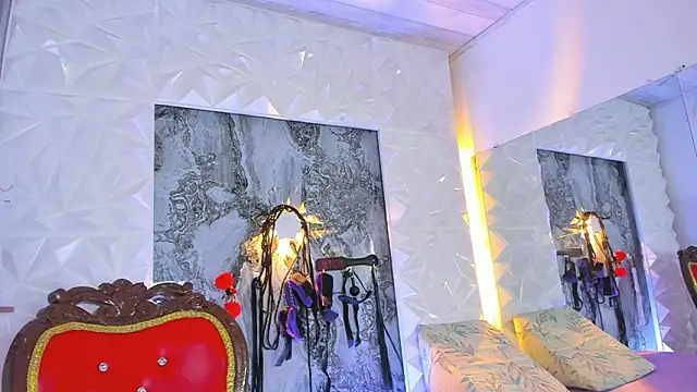 luciana_r - Luciana_r's free webcam