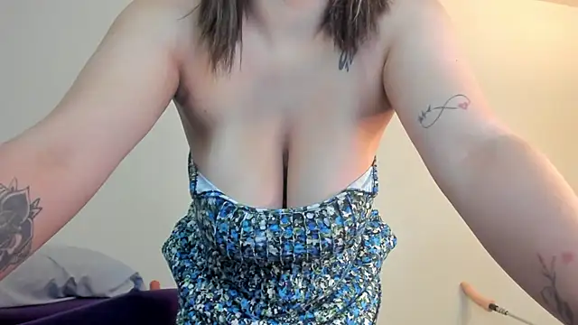 bigt3ti - Bigt3ti's free webcam