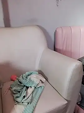 nahomyrain - Nahomyrain's free webcam - UK Sex Cams