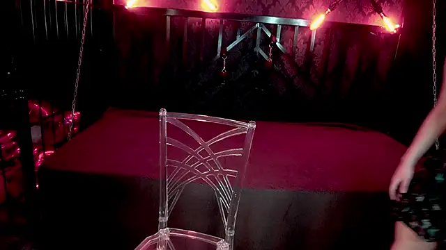 liviashy (F young) - to put on heels