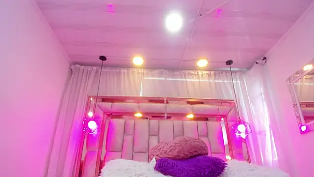 allisonadams_ (F young) - show tits 🍒😈