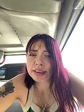 RojitasTeaseX_ webcam