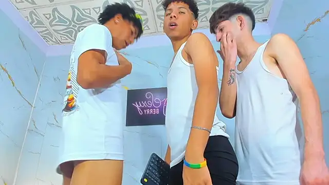 Spicy_guys webcam