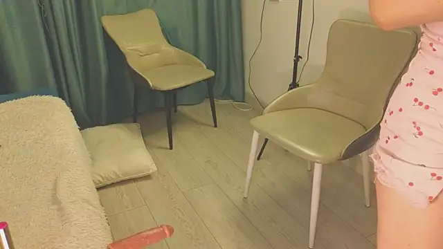 AudreyMell live sex cam