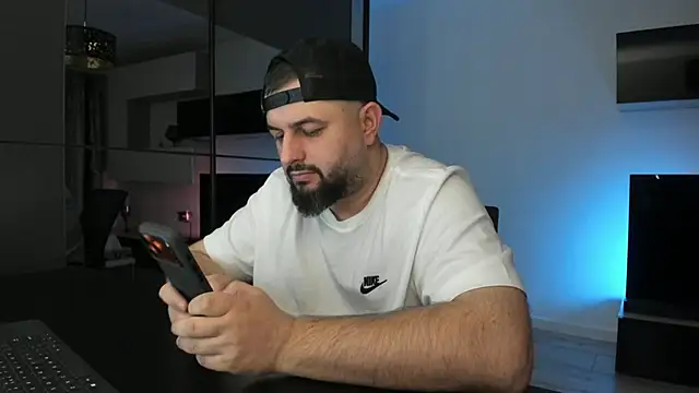 dravenpeak - DravenPeak's free webcam - UK Sex Cams