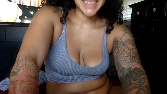 LatinaLoka3