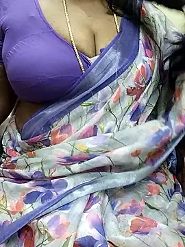 Webcam Model (shobini)  is live.Free join now!