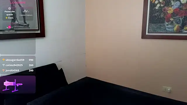 hairyncuteass (M young) - bigger dildo