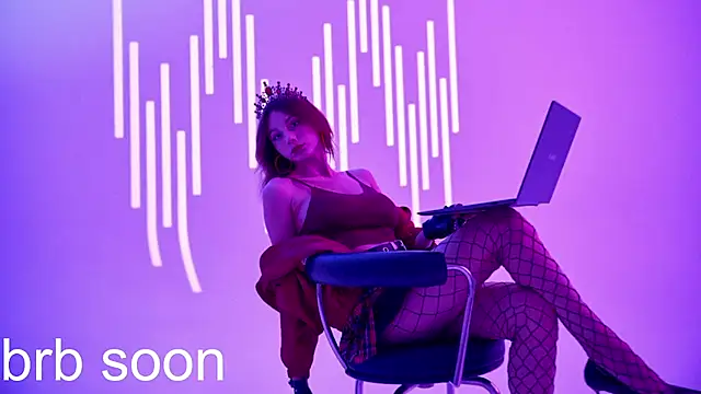 evaleester (F teen) - 💖🔥Stroke my toy between my big boobs🔥