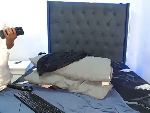 sex_bomb30 (F young) - Help Me Reach My Goal Daddy