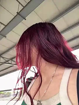 rojitasteasex_ (Ask my age) - LAST TIPPER 🕹️X10MIN+ BIG SQUIRT 🚌💦👀