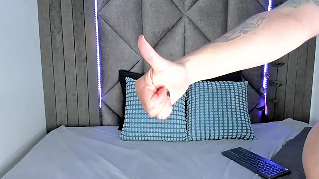 annierouse__ - AnnieRouse__'s free webcam - UK Sex Cams