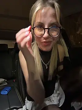 lisamurr (F milf) - Spanking my ass 🍑