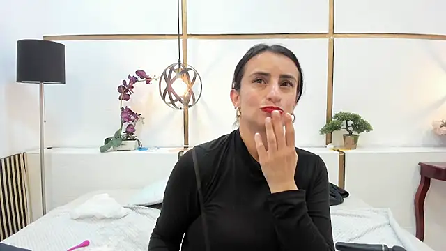 brendacantorel - BrendaCantorel's free webcam - UK Sex Cams