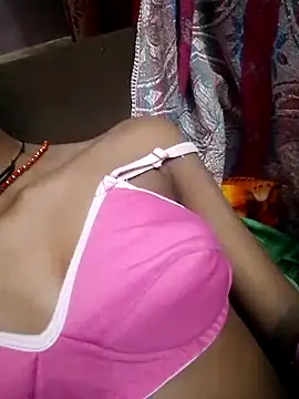 Webcam Model (Cuty_kinjal)  is live.Free join now!