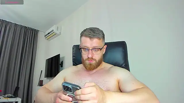 findom_guy (M young) - flash cock