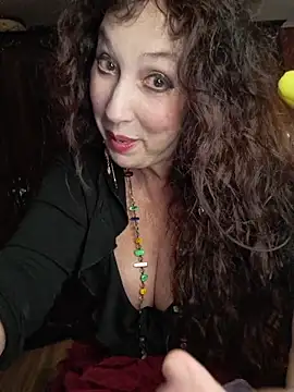 gypsyesmeralda - GypsyEsmeralda's free webcam