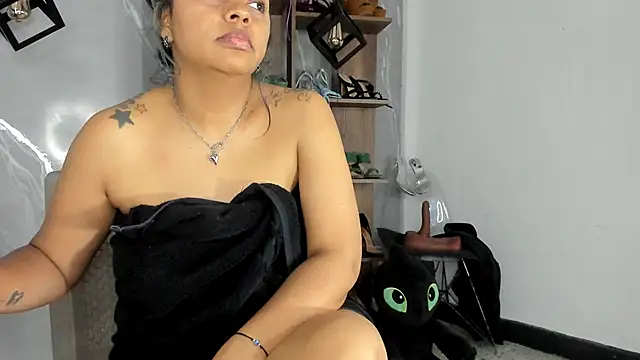 mirandahaguen - MirandaHaguen's free webcam