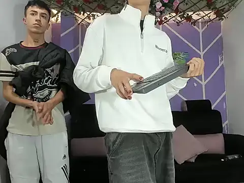 heyy_noah11 - Heyy_noah11's free webcam