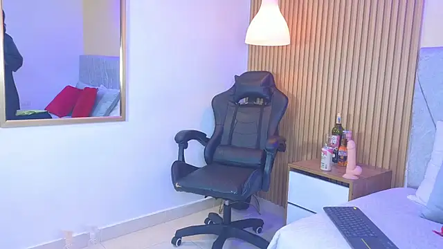 amara_queen_ - Amara_queen_'s free webcam