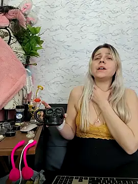 scarletcallings_420 - ScarletCallings_420's free webcam