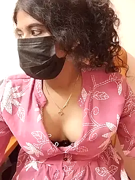 Webcam Model (Sunitha28)  is live.Free join now!