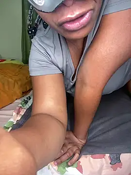 Webcam Model (nur_lin)  is live.Free join now!