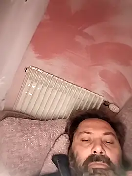 necroforo (M mature) - Senza masturbarmi e venire fino al goal