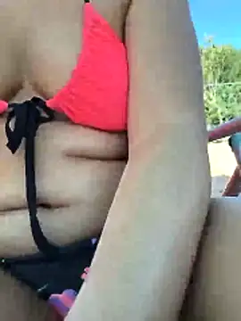 moradublin (F young) - Flash tits in public